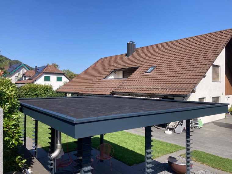 Carport-Flachdach mit Dachrandblech